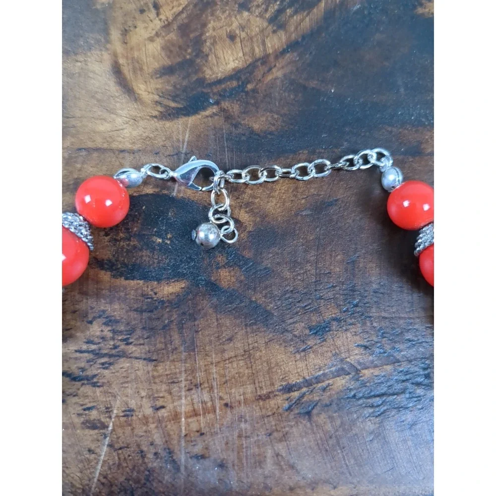 Silver Tone & Red Enamel Beaded Necklace w Matching Clipon Earrings‎